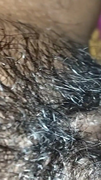 El golpe de culo de Desi Bhabhi en hindi