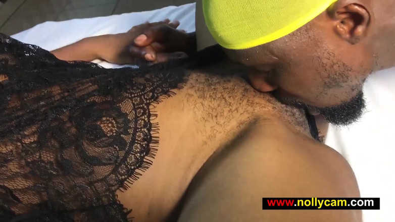 NOLLYCAM AFRICA: Eboni miang mengongkek teman lelaki untuk seks