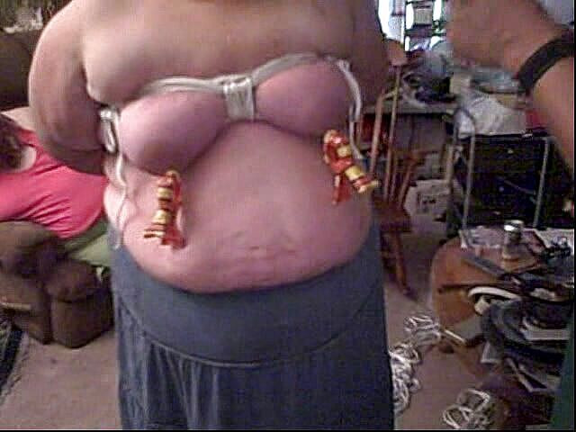 BBW nurse Vicki adventures with friends: Demo de escravidão mamária com Angie Kimber e marido dom 20...