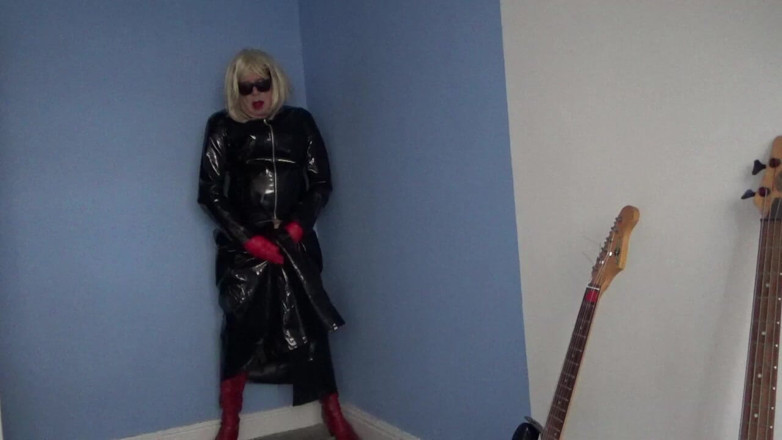 Leather Kirsten: Naughty in Pvc and Leather