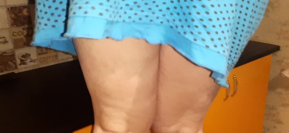 Vik_All: My Stepmother Was Cleaning the Kitchen and Flashed Her Hairy...