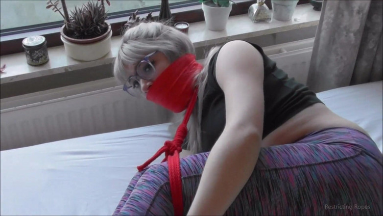 Restricting Ropes: Luna Grey - strictly balltied