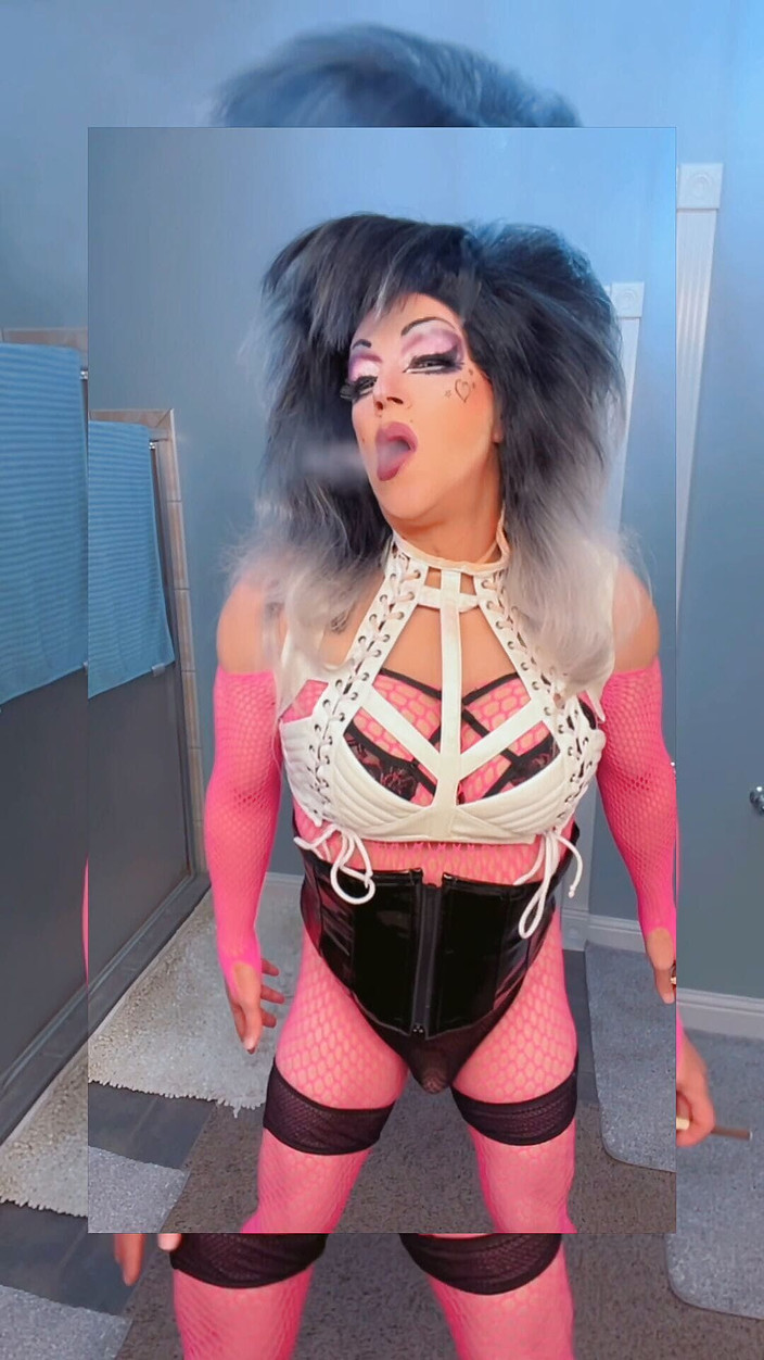 Shelly Robertss: Gânduri sălbatice, sălbatice