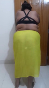 Step Mom Show Her Ass to Stepson Deshi Step Mom Hot Sex