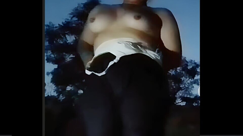 TricolorMusic3: Quente menina indiana acidentalmente ligada na câmera