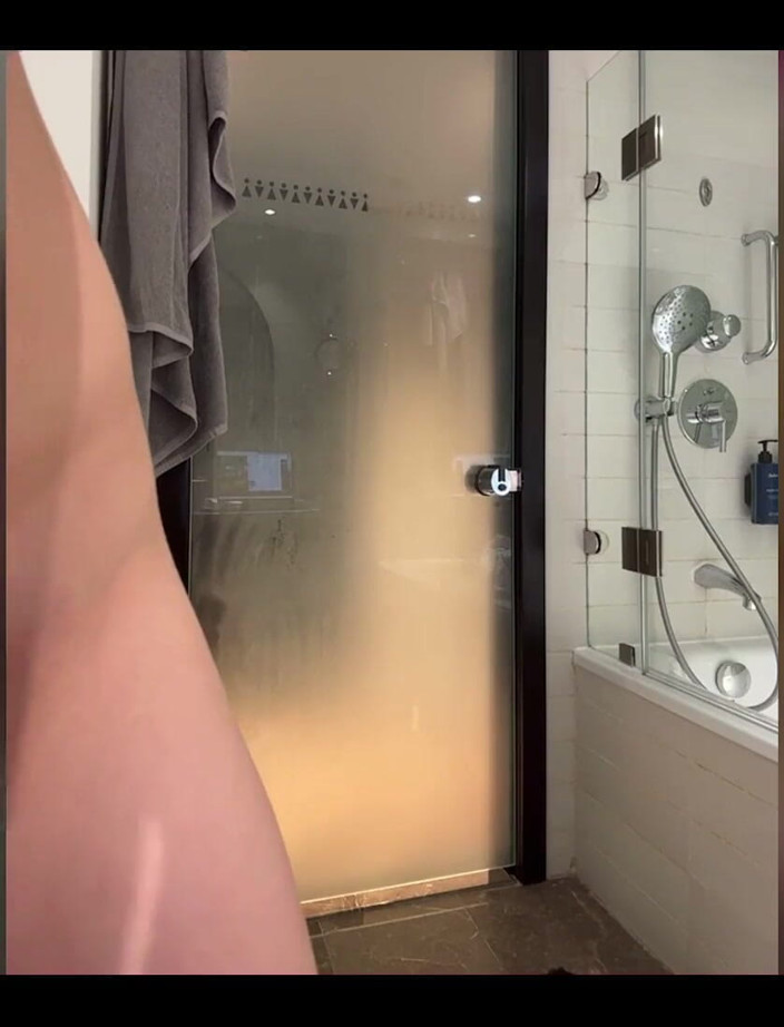 JuiceLussie: Huge Dick Fucking Tight Anal Creampie