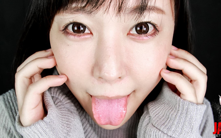 Japan Fetish Fusion: Sensuale vetrina orale di arisa: una sensazione alimentati dalla saliva