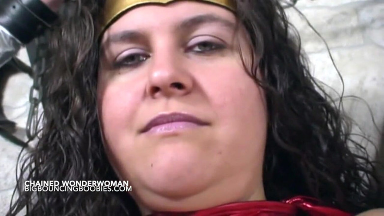 Big Bouncing Boobies: Bbw denise davies tự hỏi vú trong dây xích