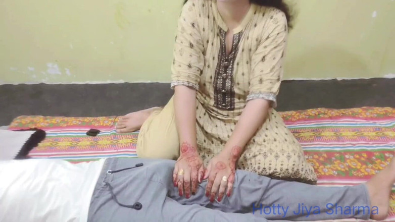 Hotty Jiya Sharmaa: Big Boobs Indian Bhabhi Fucked Like a Bitch by Her