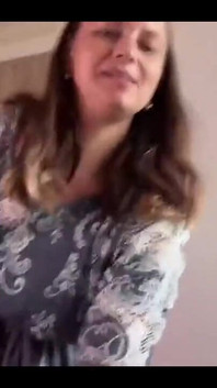 집에 돌아오면 섹스하고 싶어! 이 소년처럼 손에 오는 모든 사람을 따먹어