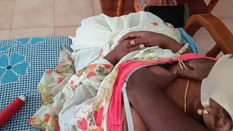 Luxmi Wife: 继子操继母白色纱丽 - 第2集