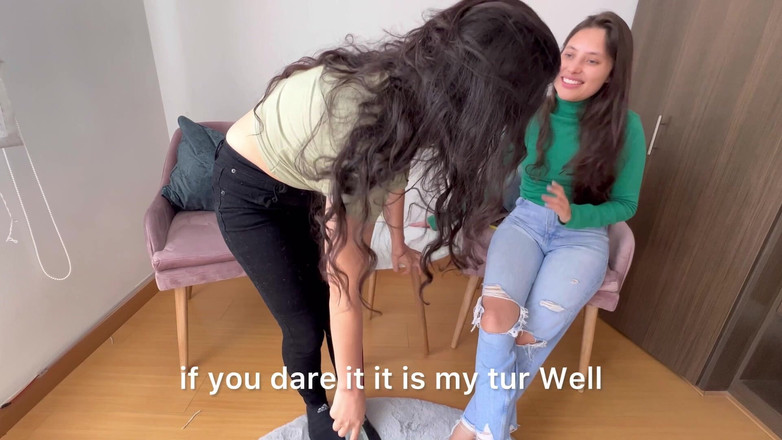 scarlettandc: मेरे पड़ोसी और मैंने सच्चाई और हिम्मत निभाई और हमने बहुत कामुकता से समाप्त किया