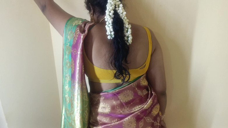 Inba: New Married Women Showing Her Cute Structure