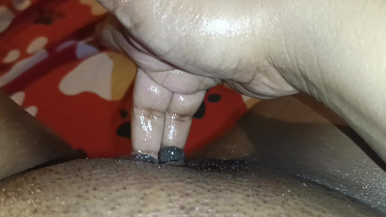 malesabenatiastar: 家に一人残されて美味しいオーガズムを迎えてくる