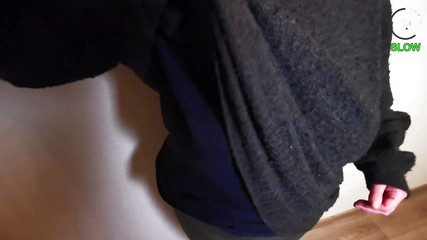 Bouncy Tits Action: The Wank Game 17 - 사정하지 않으려고