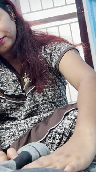 Mallu Girl Doing Hand Job and Penis Massage to Husband's Friend