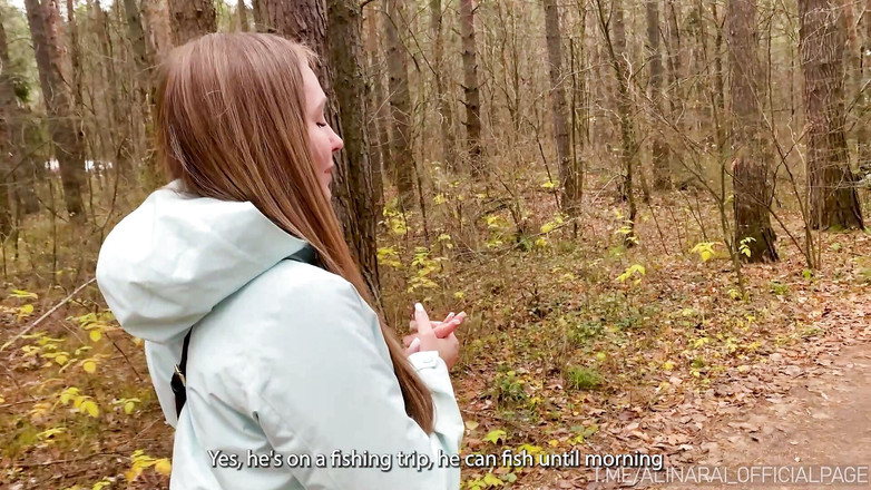 Alina Rai: 他在一家乡村酒店用他的鸡巴给继母取暖，而他的继父则去钓鱼