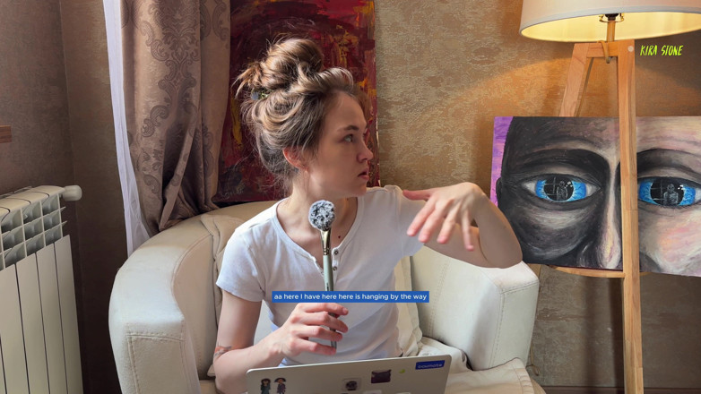 Kira Stone: 被剥夺了肛门处女之身。怎么做到的？什么时候？你感觉怎么样？屁股里插黄瓜？