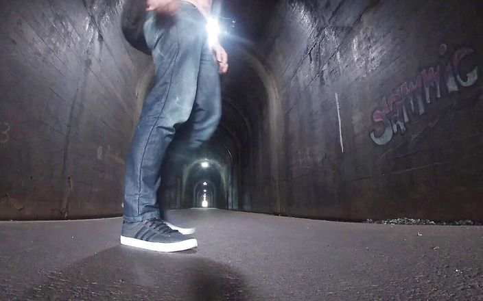 8inmanskny: Tunnel fun