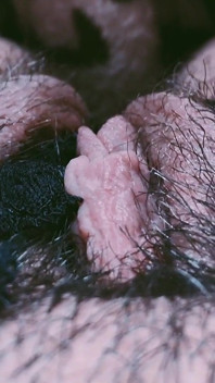 Desperate MILF Pussy Play