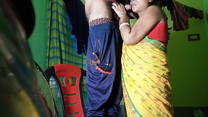 FireeCouple: Indische bhabhi feuchte muschi fickt mit elektriker