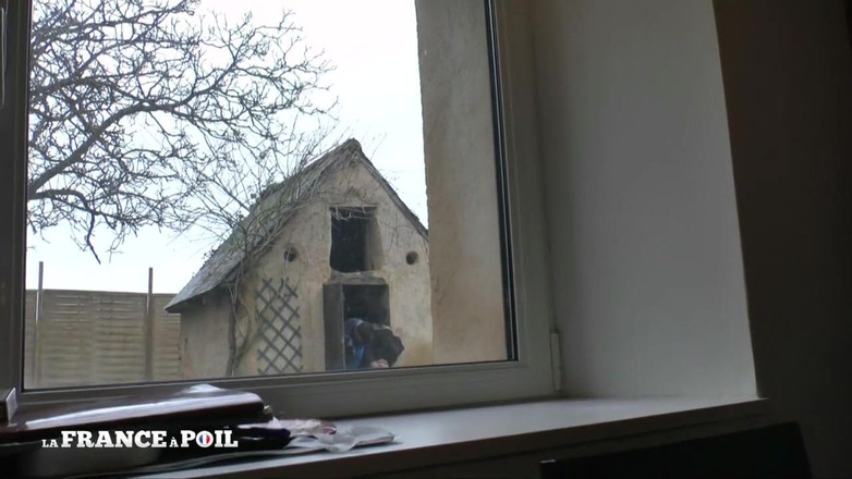 Papy Viewer: Сучка с большими сиськами беспорядок с не тем фермером