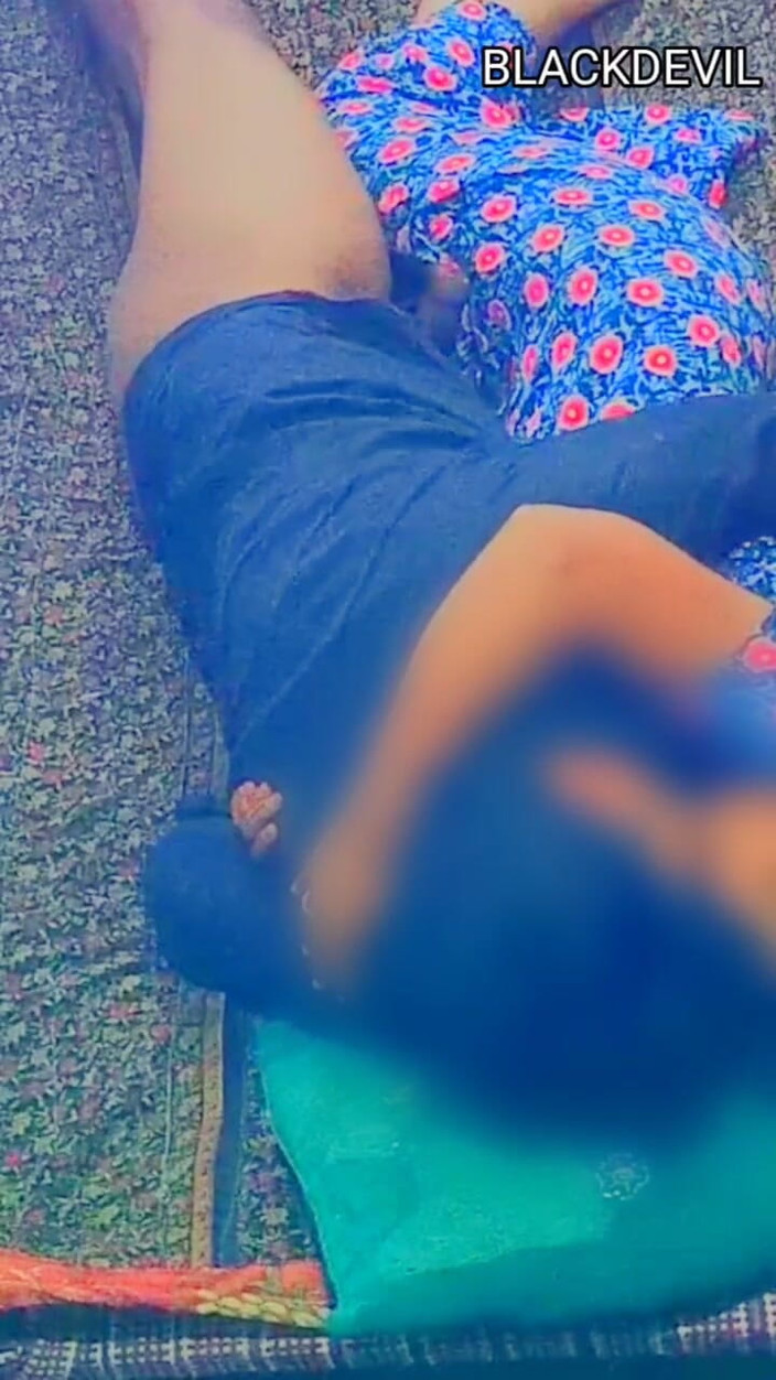 Mandadum: Vrouw neukt hardcore vriendje