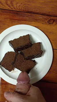 chocolate cake with cum