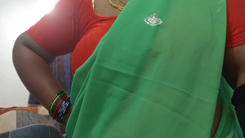 Veni: Tamil Stepmom Caught Stepson Masturbate and Helped Him Cum Quickly