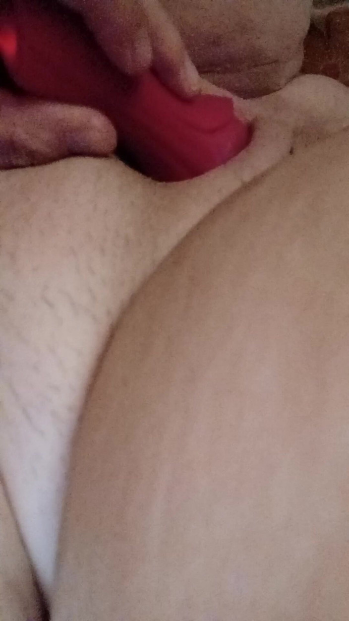 Dreammama: 아름다운 창녀가 그녀의 보지를 가지고 노는