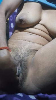 Bhabhi's Beautiful Pussy