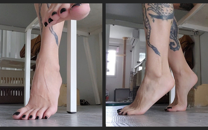 TattoedGirl666: Ignoriere Fußfetisch-göttin Mit Schwarzer Pediküre