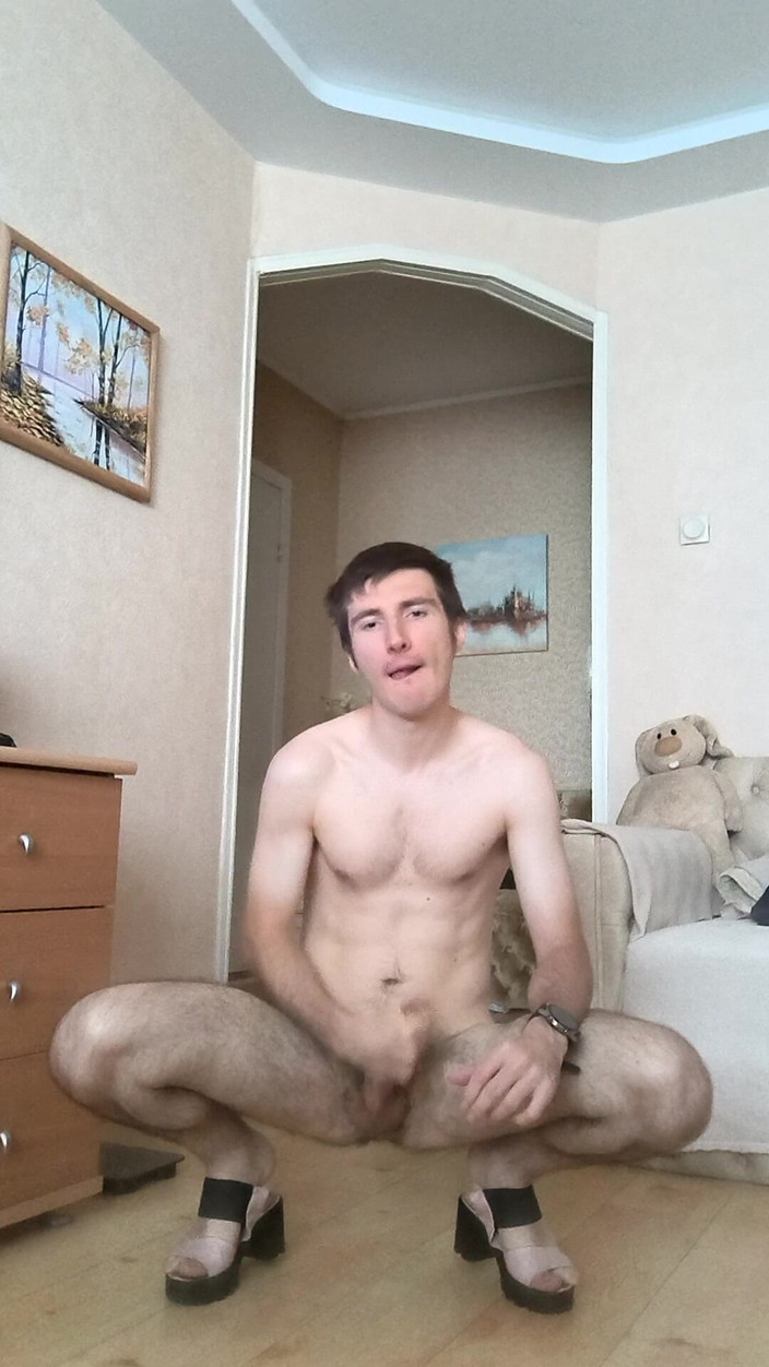 webcamboy98: Kluk tančí na podpatcích s webovou kamerou