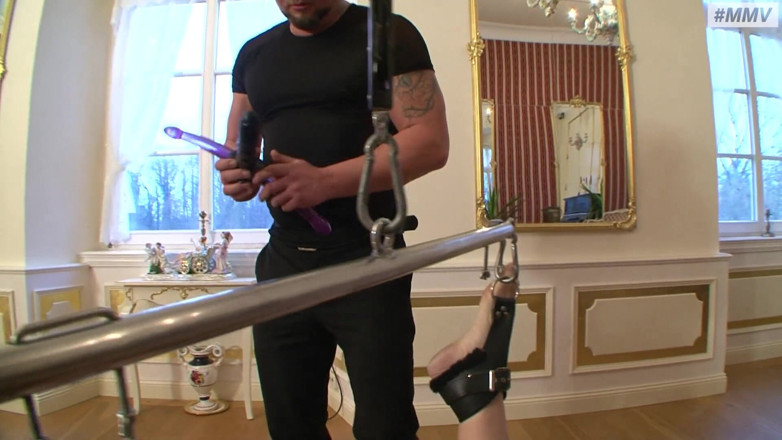 German BDSM MMV: German BDSM - Slave girl humiliation