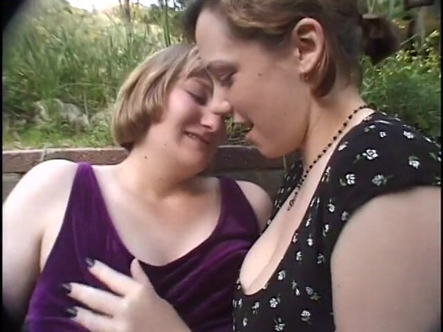 A Lesbian World: Kobiety w ciąży ssają dwustronne dildo i bawią się z...