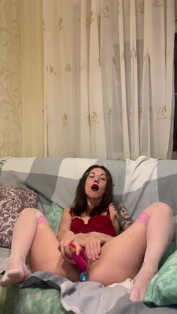 Tina Wink: Wild kitty in tattoos sucks dildo and brings her pussy...