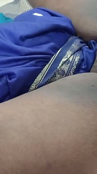 Memek bejat istri india dientot habis-habisan sama maon hot