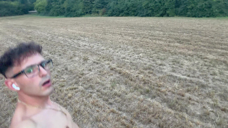Twinkboy82: German Boy Jerks off Naked Outside and Cums