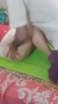 Bhabhi Ne Massage Karvaya