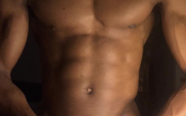 Big black cock BBCee: Honění sténajícího sténá a tvrdě stříká