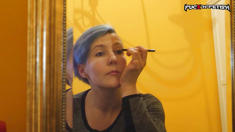 Fuck n Fetish: Кліп 92a, що мисить з Амелією