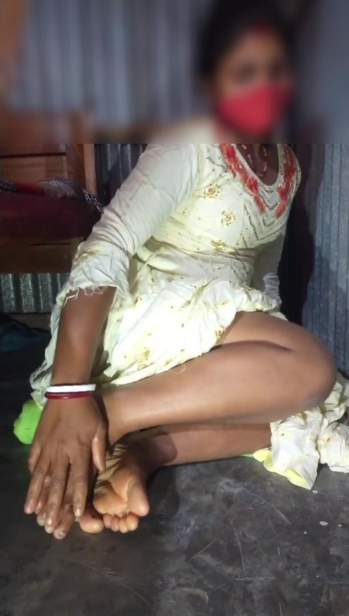 Dogrupali69: Ahoj kamaráde, moje jediná bhabhi si mě užívá