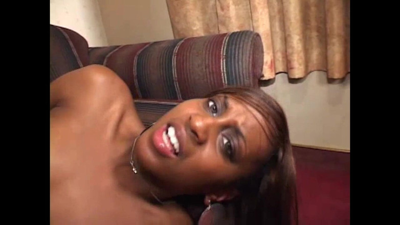 The Dark Side X: 흑인 남자와 섹스하는 여자