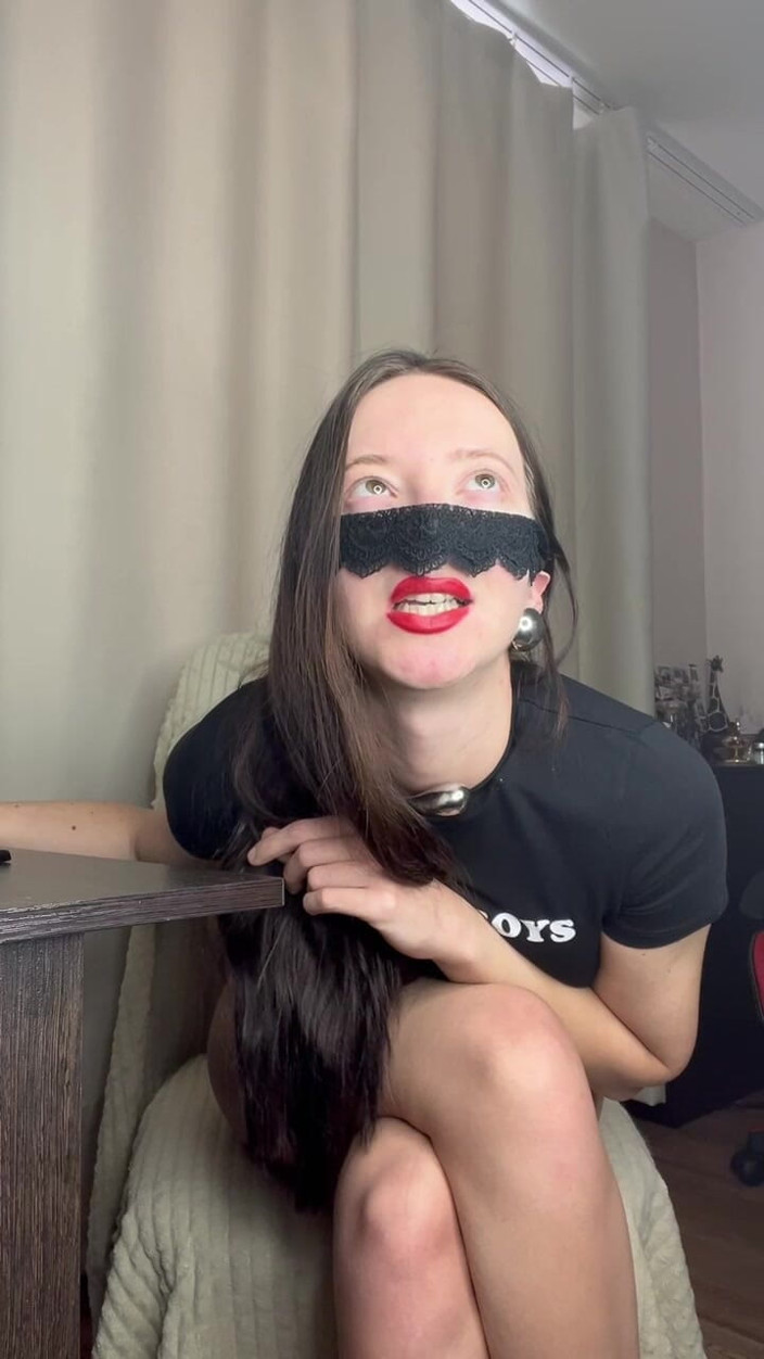 Skinny_lady69: Paní požaduje mrdku