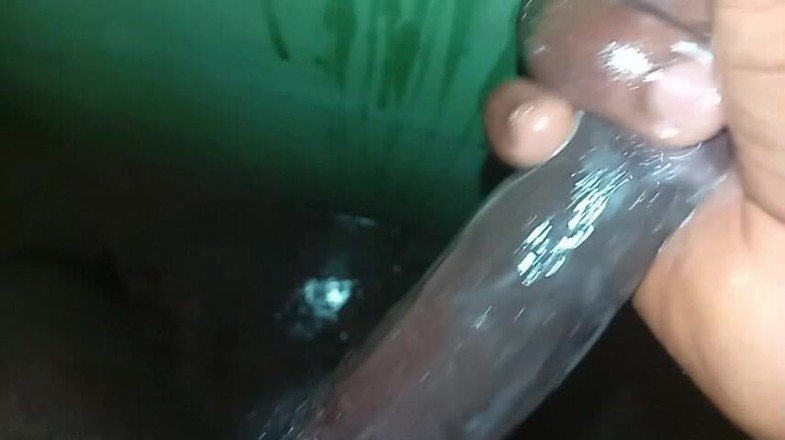 Badman4606: SI DIA MAHUKAN BATANG HITAM YANG BAGUS.