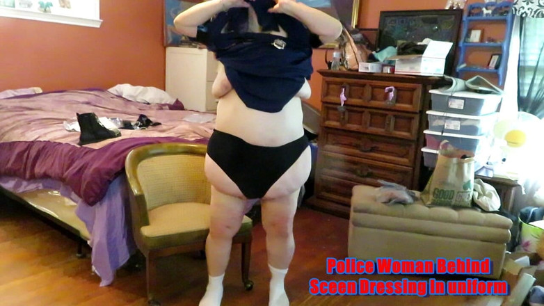 BBW nurse Vicki adventures with friends: Krankenschwester Vicki zieht sich im polizei-outfit an