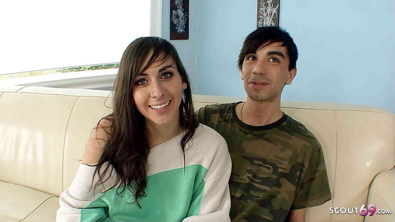 Full porn collection: Pasangan remaja 18 tahun asli diajak dan ngodain seks anal pertamanya...