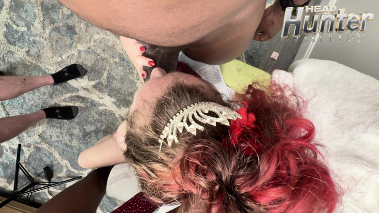 The HEAD Hunter: Awek seksi deepthroat head
