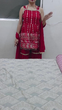 India hablando sucio en rojo