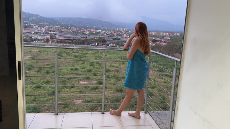 LILY_PUP: Našel jsem svou latinskoamerickou nevlastní sestru, která posílá pěkné fotky...